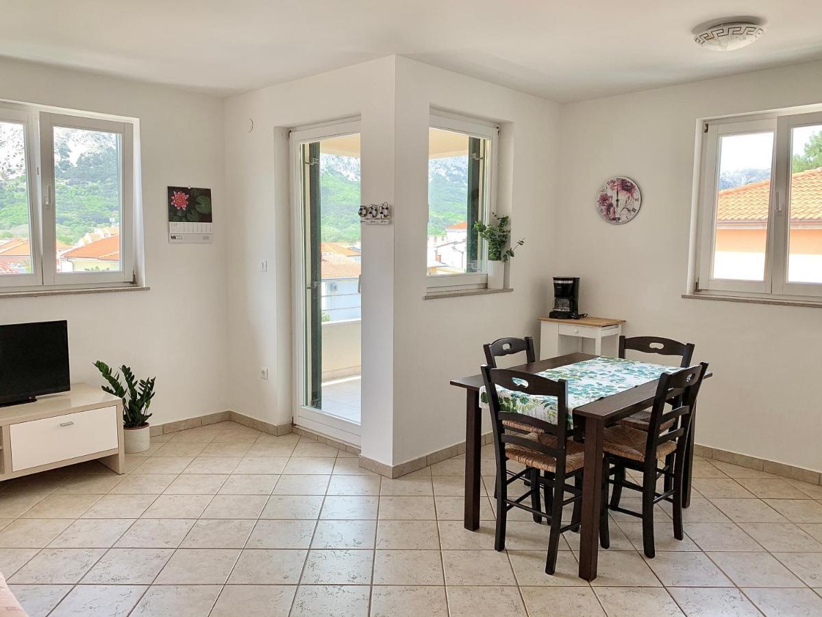 Apartments Happy Stay Center Baska 外观 照片