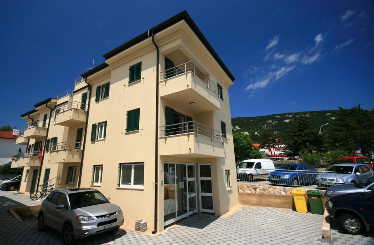 Apartments Happy Stay Center Baska 外观 照片