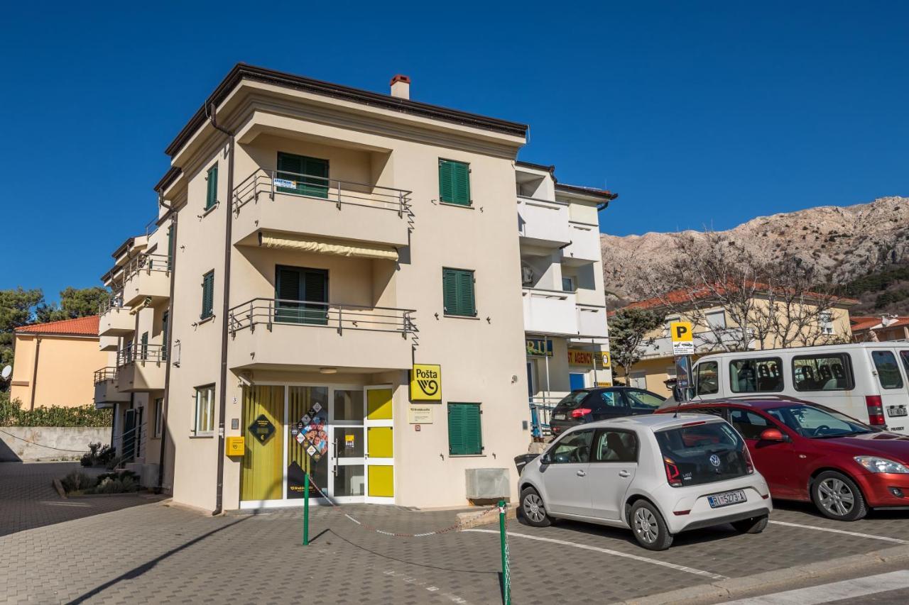 Apartments Happy Stay Center Baska 外观 照片