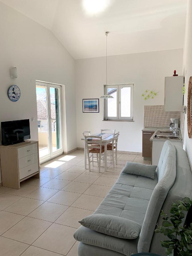 Apartments Happy Stay Center Baska 外观 照片